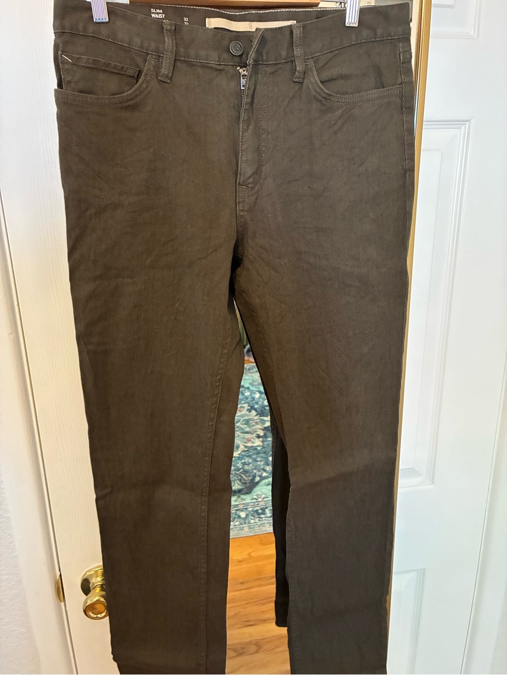 Banana Republic men’s Slim Traveler 2.0